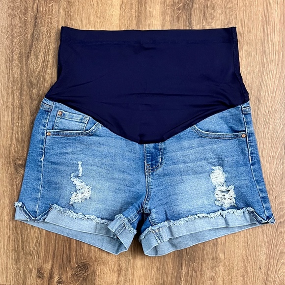PINKBLUSH Maternity Distressed Jean Shorts Sz 30 - Picture 1 of 5